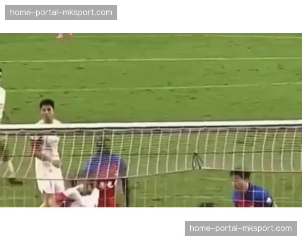 观点:VAR介入犯规判罚,是否变相鼓励了更具侵略性的拦截? 观点:VAR介入犯规判罚,是否变相鼓励了更具侵略性的拦截?