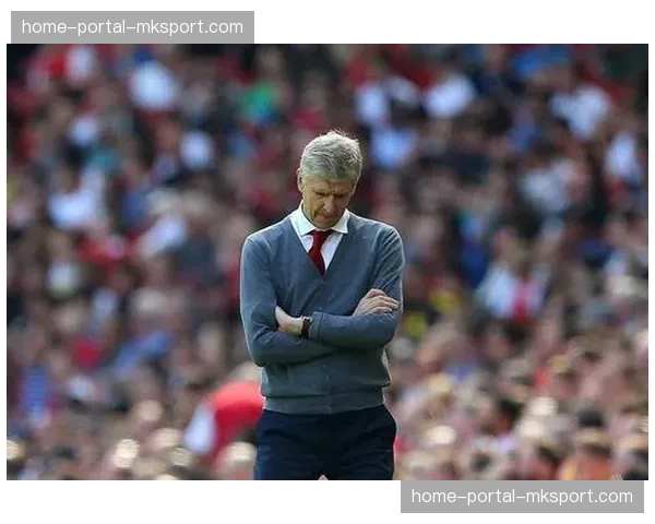 纪录片《温格：看不见的线》在戛纳首映，揭秘其22年枪手岁月